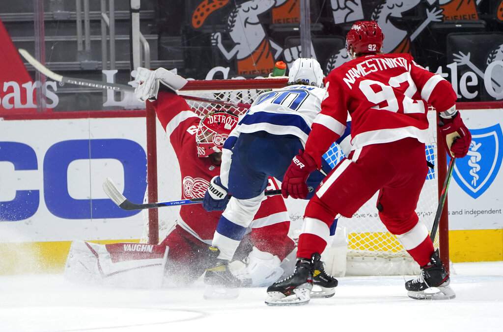 Coleman scores, lifts Lightning to 4-3 OT win over Red Wings