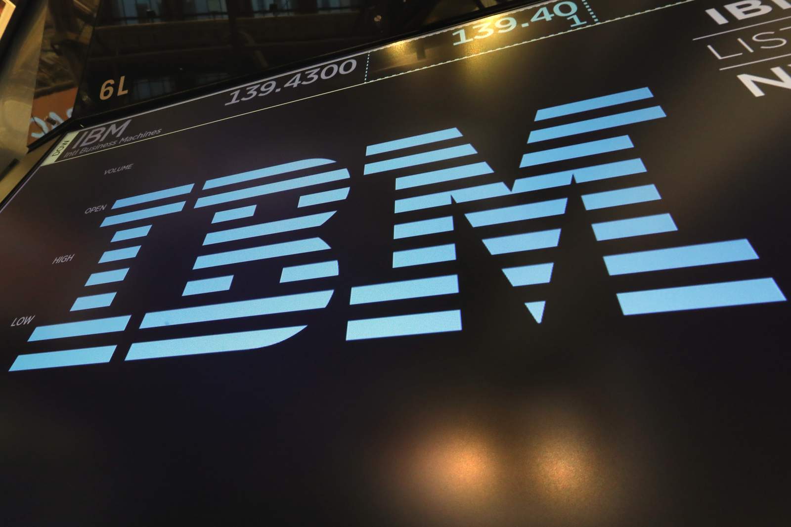 IBM to spin off $19B business to focus on cloud computing