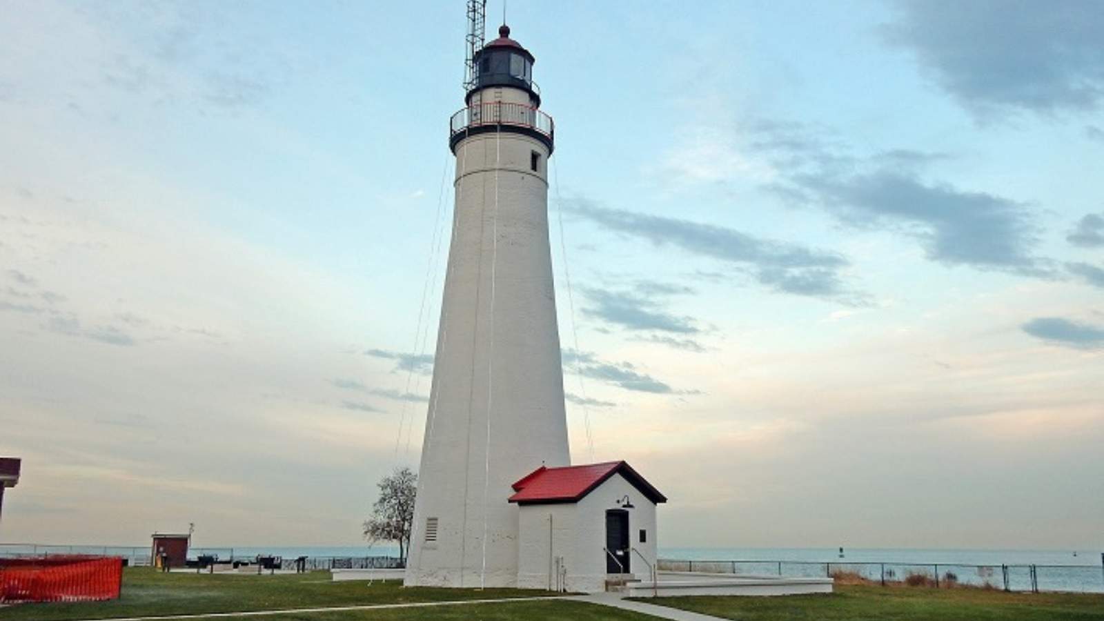3 historic Michigan lighthouses awarded grants to aid restoration