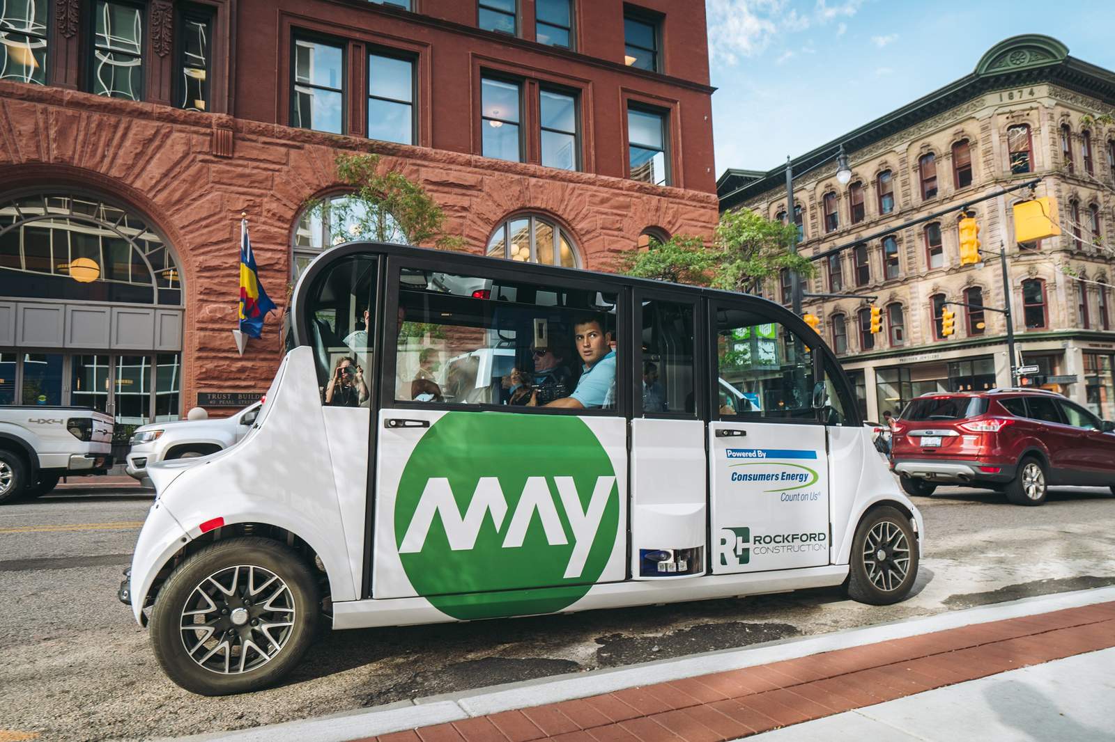 May Mobility expanding in Ann Arbor; highlights leadership in autonomous vehicle technology