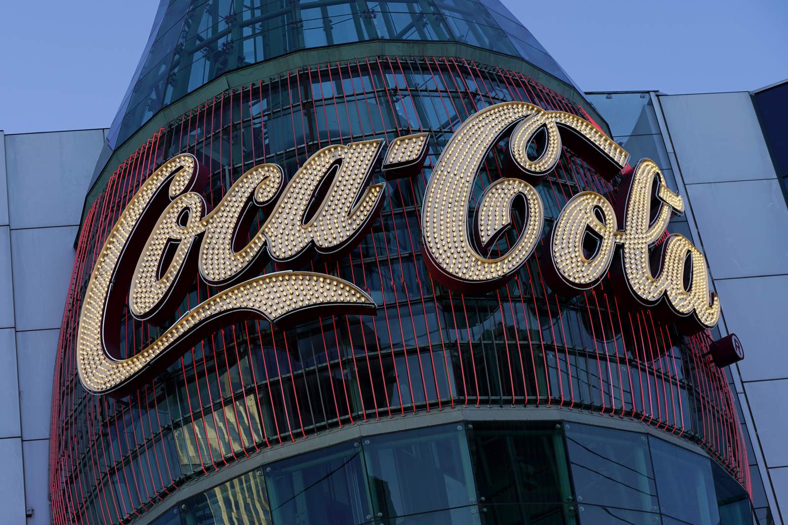 Resurgent virus slows recovery at Coca-Cola